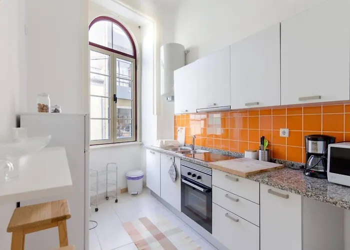 Апартаменты Cozy At The Center