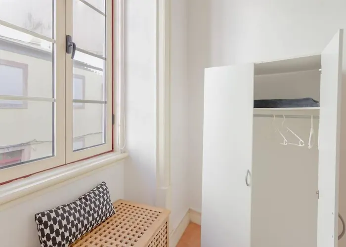 Апартаменты Cozy At The Center