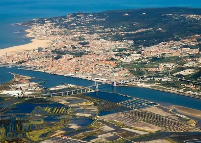 Cozy At The Center * Фигейра-да-Фош